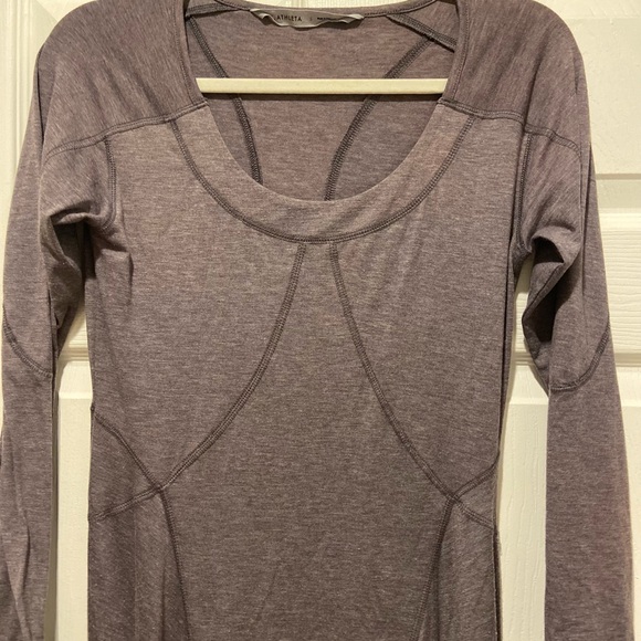 Athleta Weekender long-sleeved maxi dress in burgundy, size small - Picture 4 of 4